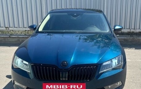 Skoda Superb III рестайлинг, 2015 год, 2 300 000 рублей, 2 фотография