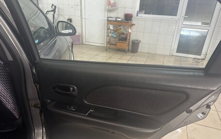 Hyundai Sonata IV рестайлинг, 2004 год, 300 000 рублей, 14 фотография