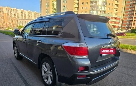 Toyota Highlander III, 2010 год, 1 600 000 рублей, 6 фотография