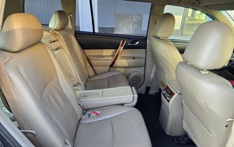 Toyota Highlander III, 2010 год, 1 600 000 рублей, 28 фотография
