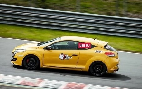 Renault Megane RS III, 2012 год, 1 690 000 рублей, 3 фотография