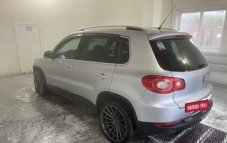 Volkswagen Tiguan I, 2009 год, 1 300 000 рублей, 2 фотография