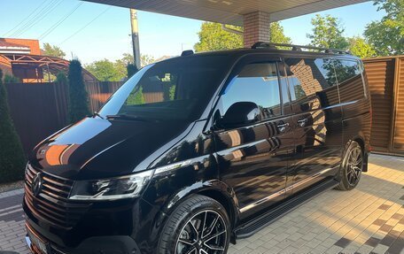 Volkswagen Multivan T6 рестайлинг, 2020 год, 7 800 000 рублей, 4 фотография