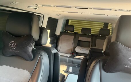 Volkswagen Multivan T6 рестайлинг, 2020 год, 7 800 000 рублей, 12 фотография