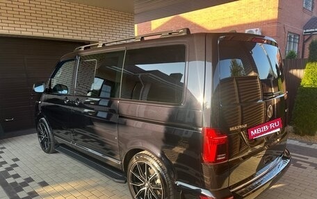 Volkswagen Multivan T6 рестайлинг, 2020 год, 7 800 000 рублей, 6 фотография