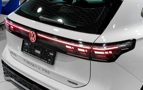 Volkswagen Tiguan, 2025 год, 4 600 000 рублей, 10 фотография