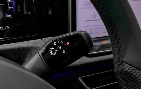 Volkswagen Tiguan, 2025 год, 4 600 000 рублей, 16 фотография