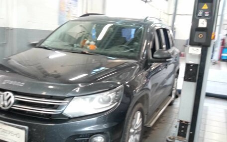 Volkswagen Tiguan I, 2011 год, 757 000 рублей, 1 фотография
