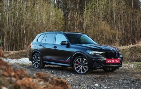BMW X5, 2022 год, 12 050 000 рублей, 2 фотография