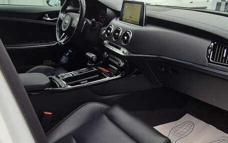 KIA Stinger I, 2019 год, 2 900 000 рублей, 10 фотография
