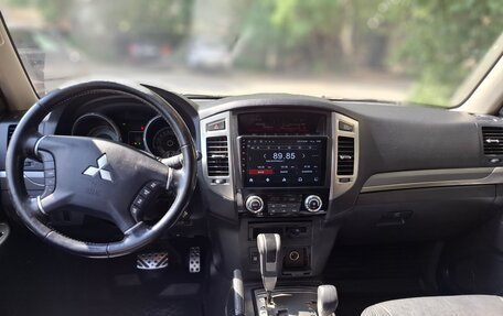 Mitsubishi Pajero IV, 2017 год, 2 550 000 рублей, 5 фотография