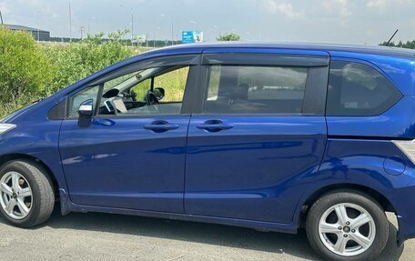 Honda Freed I, 2015 год, 1 350 000 рублей, 6 фотография