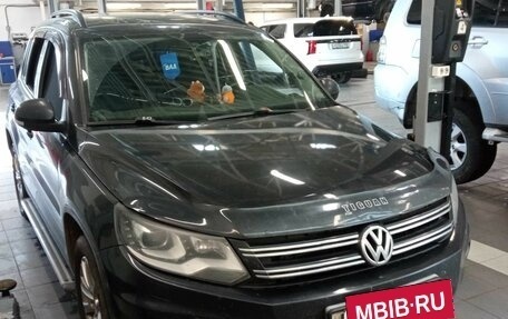 Volkswagen Tiguan I, 2011 год, 757 000 рублей, 2 фотография