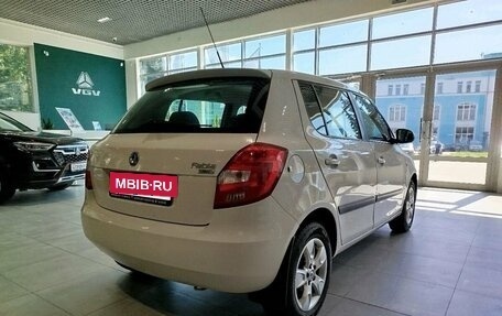 Skoda Fabia II, 2009 год, 569 000 рублей, 2 фотография