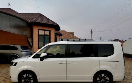 Honda Stepwgn, 2024 год, 2 950 000 рублей, 1 фотография