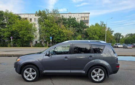 Mitsubishi Outlander III рестайлинг 3, 2007 год, 1 200 000 рублей, 8 фотография