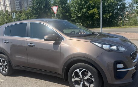 KIA Sportage IV рестайлинг, 2018 год, 1 870 000 рублей, 2 фотография