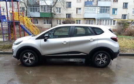Renault Kaptur I рестайлинг, 2017 год, 1 200 000 рублей, 3 фотография