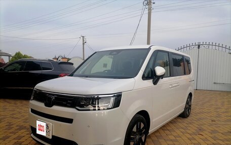 Honda Stepwgn, 2024 год, 2 950 000 рублей, 9 фотография