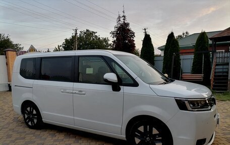 Honda Stepwgn, 2024 год, 2 950 000 рублей, 11 фотография