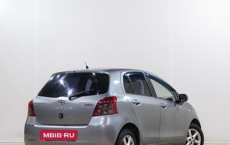 Toyota Yaris III рестайлинг, 2006 год, 559 000 рублей, 5 фотография