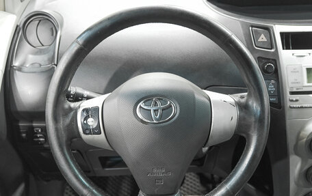 Toyota Yaris III рестайлинг, 2006 год, 559 000 рублей, 12 фотография