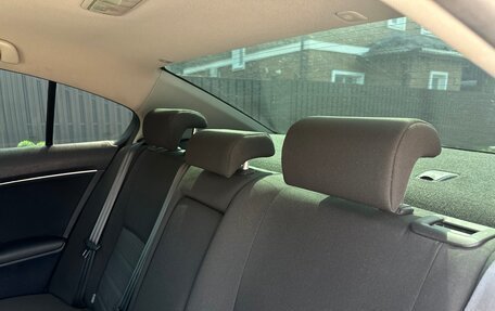 Toyota Avensis III рестайлинг, 2012 год, 1 500 000 рублей, 20 фотография