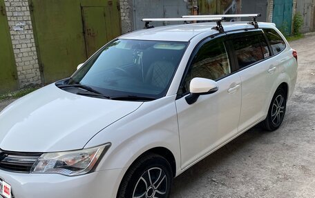 Toyota Corolla, 2014 год, 1 285 000 рублей, 2 фотография