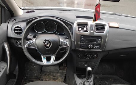 Renault Sandero II рестайлинг, 2019 год, 800 000 рублей, 5 фотография