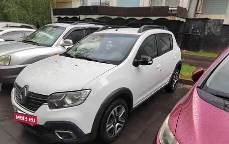 Renault Sandero II рестайлинг, 2019 год, 800 000 рублей, 2 фотография