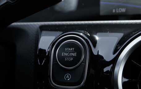Mercedes-Benz A-Класс, 2019 год, 2 699 000 рублей, 27 фотография