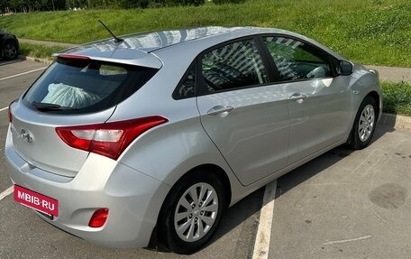 Hyundai i30 II рестайлинг, 2015 год, 1 000 000 рублей, 3 фотография