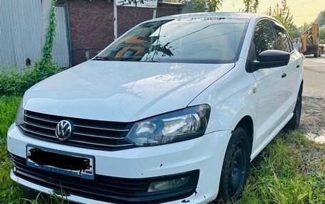 Volkswagen Polo VI (EU Market), 2017 год, 710 000 рублей, 1 фотография