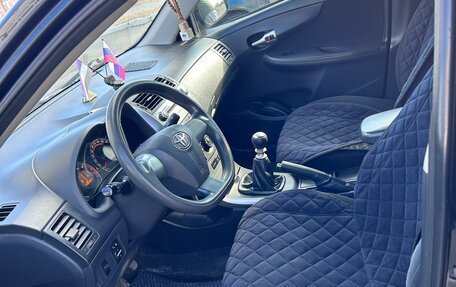 Toyota Corolla, 2011 год, 900 000 рублей, 7 фотография
