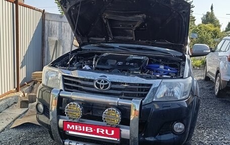 Toyota Hilux VII, 2012 год, 2 000 000 рублей, 2 фотография