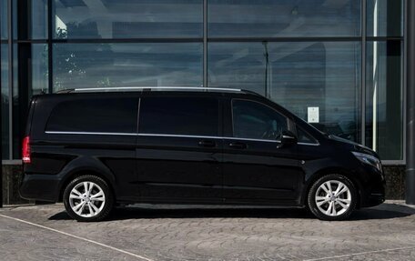 Mercedes-Benz V-Класс, 2015 год, 8 200 000 рублей, 4 фотография