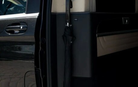 Mercedes-Benz V-Класс, 2015 год, 8 200 000 рублей, 20 фотография