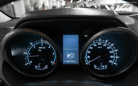 Toyota Land Cruiser Prado 150 рестайлинг 2, 2012 год, 2 280 000 рублей, 11 фотография