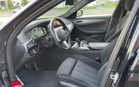 BMW 5 серия, 2018 год, 2 850 000 рублей, 10 фотография