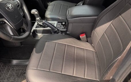 Toyota Land Cruiser Prado 150 рестайлинг 2, 2018 год, 3 850 000 рублей, 6 фотография