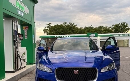 Jaguar F-Pace, 2019 год, 3 600 000 рублей, 12 фотография