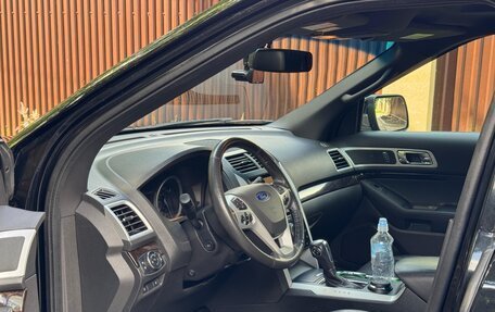 Ford Explorer VI, 2014 год, 1 950 000 рублей, 28 фотография