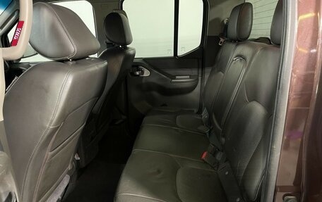 Nissan Navara (Frontier), 2011 год, 1 397 000 рублей, 10 фотография