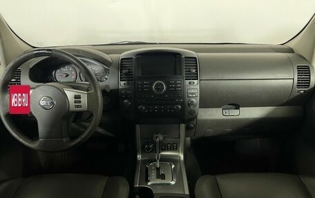 Nissan Navara (Frontier), 2011 год, 1 397 000 рублей, 12 фотография