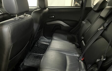 Mitsubishi Outlander III рестайлинг 3, 2012 год, 1 485 000 рублей, 13 фотография