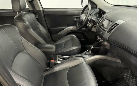 Mitsubishi Outlander III рестайлинг 3, 2012 год, 1 485 000 рублей, 19 фотография