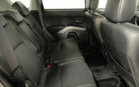 Mitsubishi Outlander III рестайлинг 3, 2012 год, 1 485 000 рублей, 18 фотография
