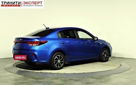KIA Rio IV, 2018 год, 1 397 000 рублей, 8 фотография