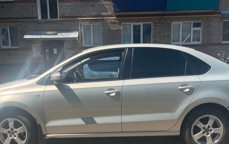 Volkswagen Polo VI (EU Market), 2014 год, 715 000 рублей, 3 фотография