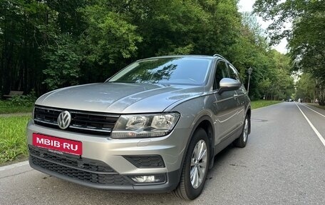 Volkswagen Tiguan II, 2018 год, 2 200 000 рублей, 8 фотография